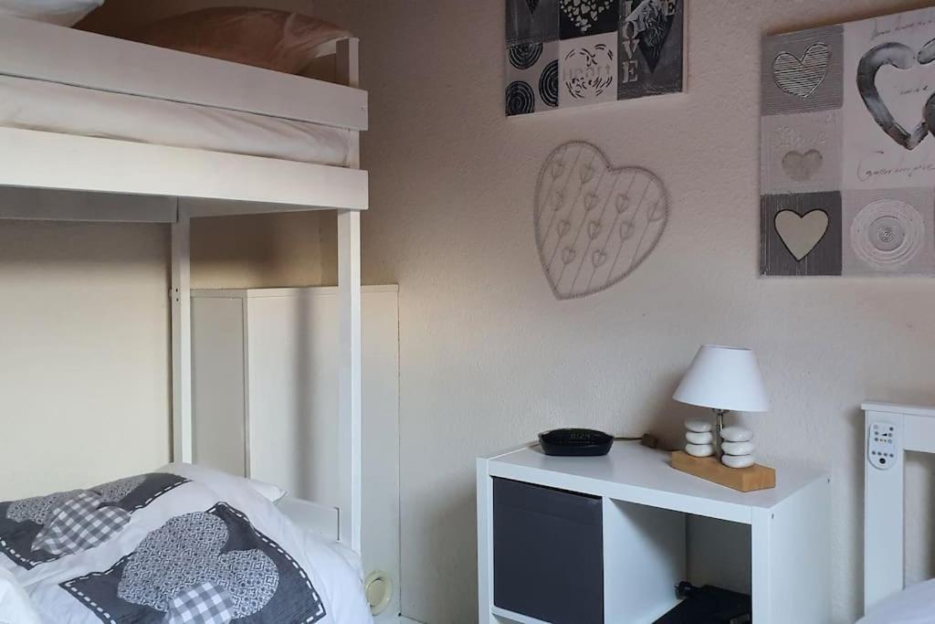 Duplex Cocooning Avec Vue Lac Et Montagnes Savines Luaran gambar